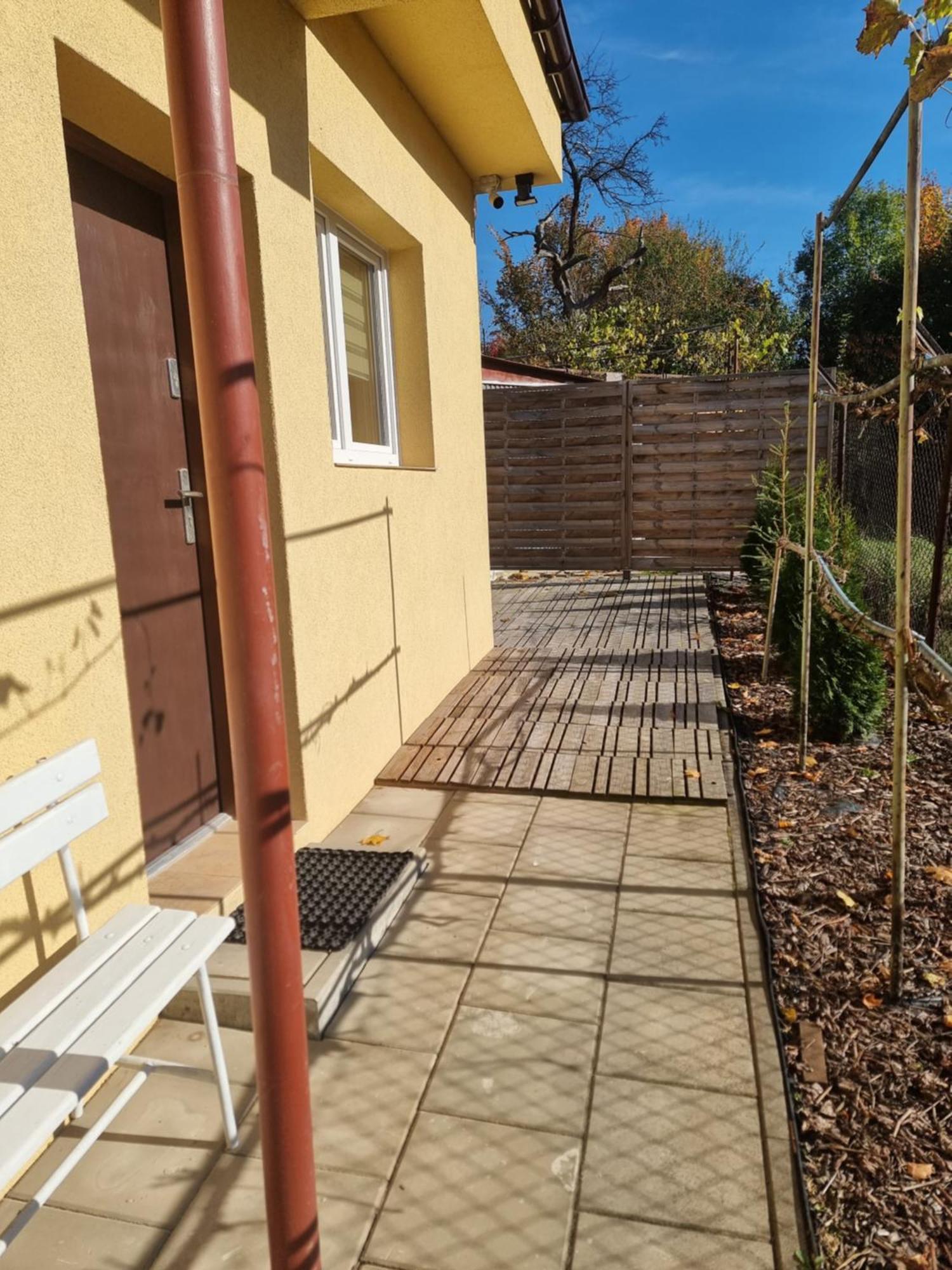 Na Uboczu, Z Tarasem Apartament *